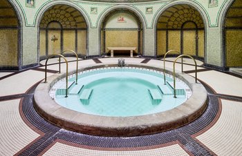 Tauchbecken Tauchbecken in der Sauna vom Stadtbad Neukölln