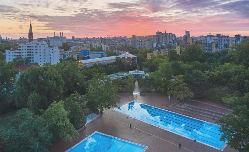 Sonnenaufgang Sommerbad Kreuzberg