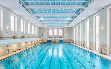 Panoramafoto 50-Meter Becken Schwimmhalle Finckensteinallee